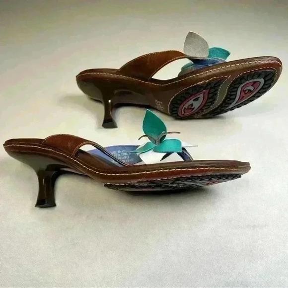 Indigo by Clarks Size 8M Brown Flip Flop
Leather Women Sandals barely worn! - Picture 3 of 12